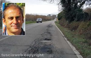 Buche sulla Cassia sud - Nel riquadro: Danilo Primi