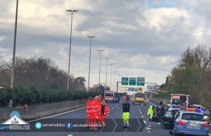 Roma - Incidente sul Grande raccordo anulare