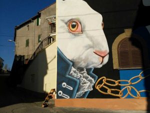 Viterbo - Sant'Angelo - Il murale dell'artista Tina Loiodice "I bambini scoprono la fiaba di Alice"