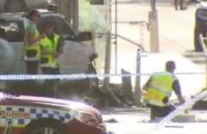 Melbourne - Auto contro pedoni