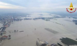 Reggio Emilia - Esonda il fiume Enza