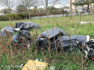 Viterbo - Rifiuti in strada Capretta