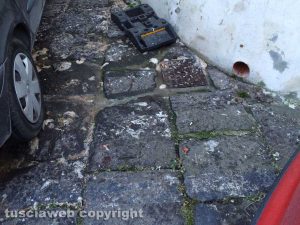 Viterbo - Liquami a piazza S. Maria Nuova