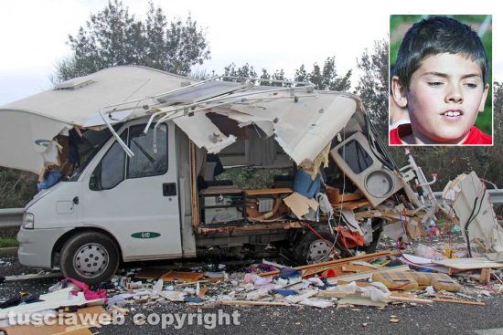 Viterbo - Schianto camper-camion sulla Superstrada - Nel riquadro: Davide Ciuffreda
