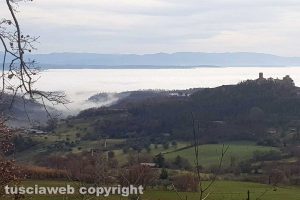 Celleno - Un lago di nebbia sulla città