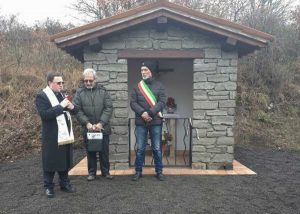 Gradoli - La chiesetta in località Ferro di Cavallo