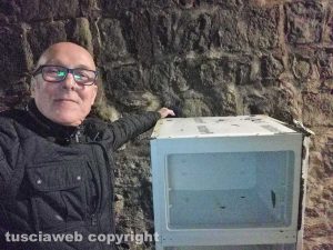 Viterbo - Valter Labate con il suo inseparabile amico Frig