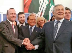 Foto di gruppo con Berlusconi