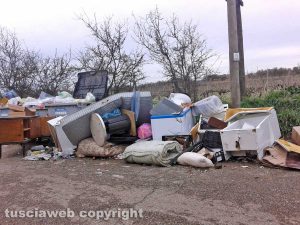 Viterbo - L'isola ecologica in strada Freddano