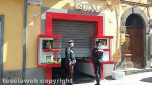 Viterbo - Rapina alla gioielleria Bracci