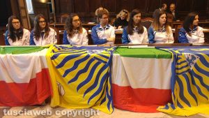 Viterbo - Comitato centro storico - Otto sbandieratrici in Nazionale