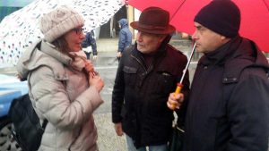 Silvia Blasi (M5s) al sit-in sulle condizioni pessime della Cassia