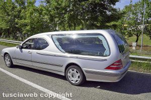 Un carro funebre
