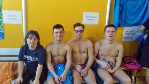 Fermo - Alcuni atleti che hanno preso parte al campionato di nuoto