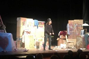 Ronciglione - Lo spettacolo “Sbussolati” al teatro Petrolini