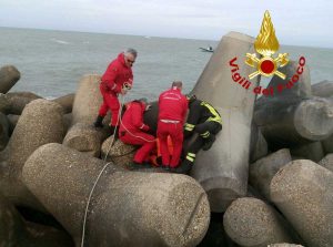 Il soccorso in mare dei vigili del fuoco