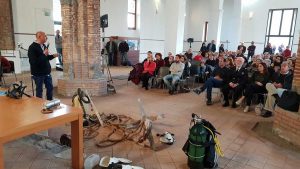 Montalto di Castro - L'incontro su biologia marina e poesia