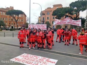 Protesta del 118 - Sit-in dei lavoratori dell'emergenza davanti alla regione Lazio