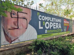 Fiumicino - I manifesti di Montino imbrattati