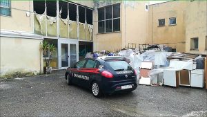 Civitavecchia - Carabinieri - Scuola in fiamme in via Achille Montanucci