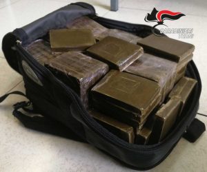 Terni - I 10 kg di hashish sequestrati