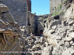 Chia - Il crollo nel centro storico