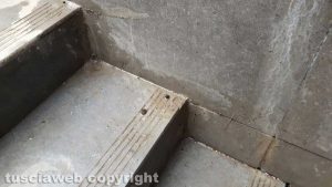 Tarquinia - Infiltrazioni d'acqua nel sottopasso