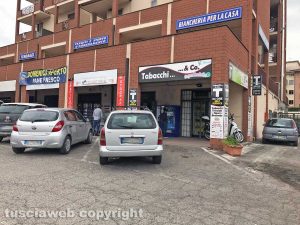 Viterbo - La tabaccheria svaligiata