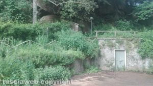 Degrado nel parco di via Cima