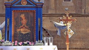 Pellegrinaggio a piedi al Santuario di Maria SS. “ad Rupes”