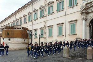 Roma - Gli allievi marescialli viterbesi al cambio della guardia al Quirinale