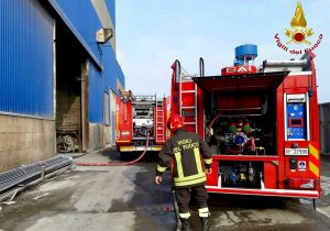 Padova - L'intervento dei vigili del fuoco nell'acciaieria
