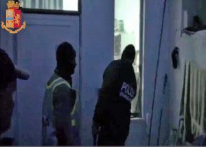 Terrorismo - Perquisizioni di finanza e polizia