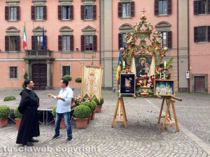 La macchina della Madonna Liberatrice a piazza del Comune