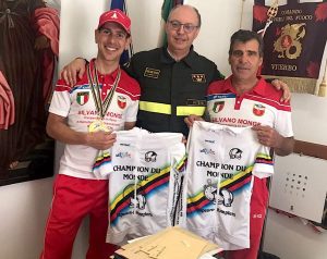 Il comandante dei vigili del fuoco Paduano con Sanetti