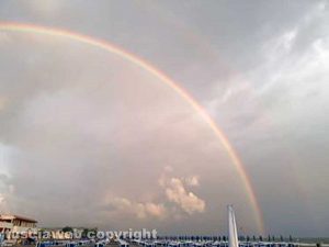 L'arcobaleno a Montalto Marina