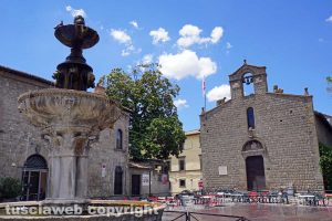 Viterbo - Piazza del Gesù