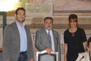 Enrico Panunzi con il provveditore Peroni e il segretario regionale della Uil Somigli