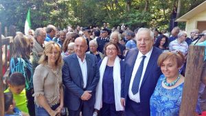 Grotte di Castro - L'inaugurazione della necropoli di Centocamere