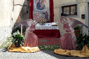 Valentano - L'infiorata dedicata a san Pio da Pietrelcina