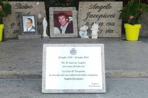 Tarquinia - La targa in memoria di Angelo Jacopucci