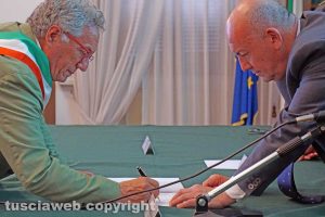 Viterbo - La firma del protocollo contro le infiltrazioni mafiose