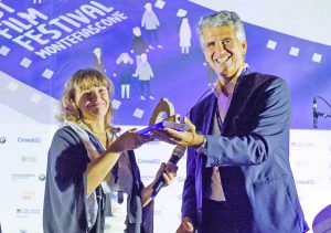 Est Film Festival - Paola Randi riceve l'arco d'Oro per il miglior lungometraggio