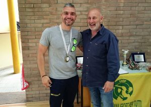 Luca Bisti premia Alessandro Pietropaoli