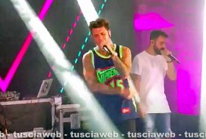 Montefiascone - Il rapper Fedez a una festa privata alla rocca dei Papi