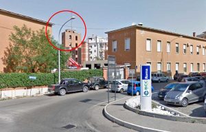Viterbo - Via Monte Zebio - Nel cerchio: Il lampione che è stato abbattuto