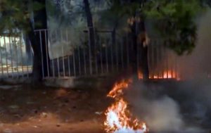 Incendi vicino Atene