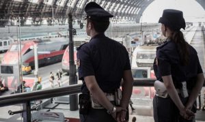 Polizia in stazione