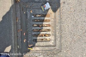 Viterbo - Tombino otturato in via della Palazzina