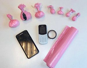 Viterbo - La droga sequestrata dai poliziotti della squadra mobile